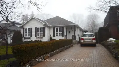 17n Walnut Street, Port Colborne, ON L3K 2T7