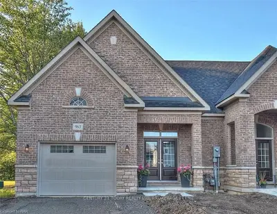975 Kerby Street 3, Fort Erie, ON L2A 0B9