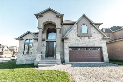 61 A ADAH Court, Welland, ON L3C 7A6