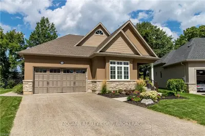 53 STONERIDGE Crescent, Niagara-on-the-Lake, ON L0S 1J1