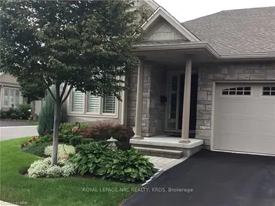 70 ELMWOOD Avenue 30, Welland, ON L3C 2E1