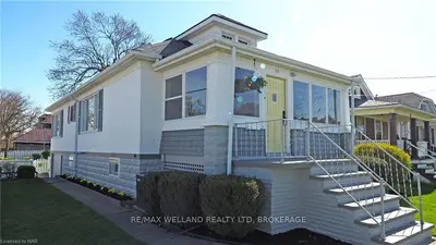 84 DELHI Street, Port Colborne, ON L3K 3K9