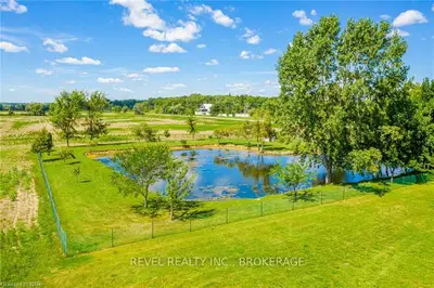 8182 BIGGAR Road, Niagara Falls, ON L0S 1K0