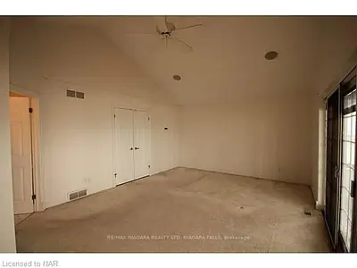 3 PROMENADE Way, Fort Erie, ON L0S 1B0