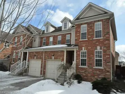 39 ROBERTSON Road, Niagara-on-the-Lake, ON L0S 1J0