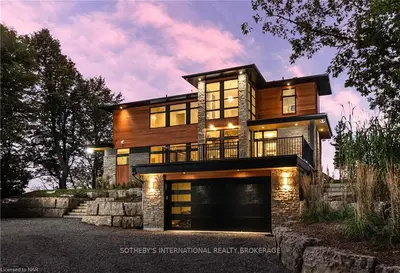 4875 Abino Dunes Road, Fort Erie, ON L0S 1N0