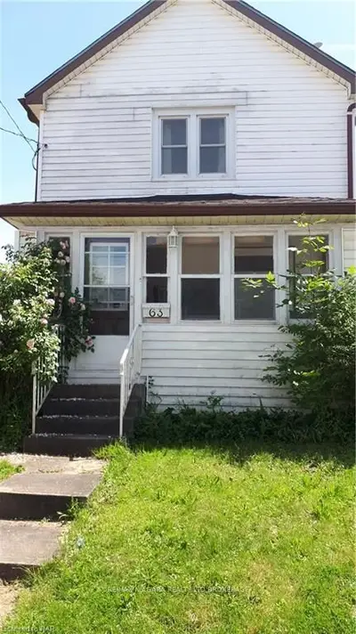 63 Asher Street, Welland, On L3b 4j2