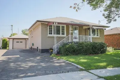 124 Golden Boulevard E, Welland, ON L3B 1J1