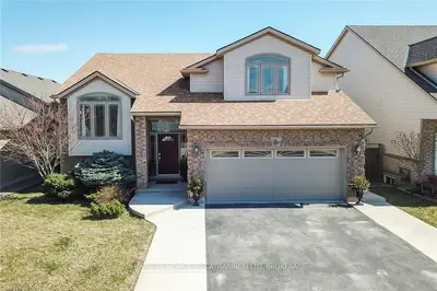 7046 JULIE Drive, Niagara Falls, ON L2H 3L4