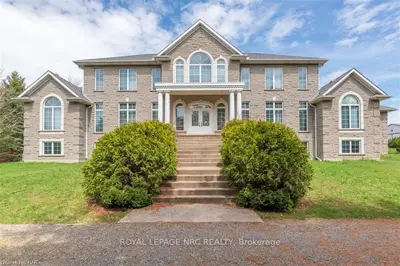 1510 EFFINGHAM Street, Pelham, ON L0S 1C0