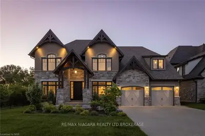 22 SANDALWOOD Crescent, Niagara-on-the-Lake, ON L0S 1P0