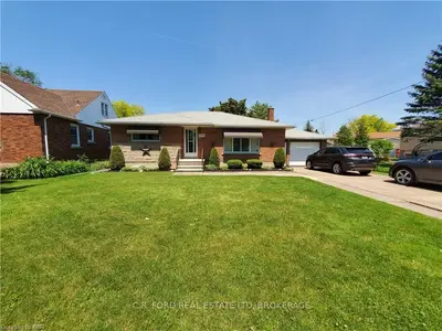 8198 LAMONT Avenue, Niagara Falls, ON L2G 6V8
