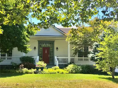 796 CHARLOTTE Street, Niagara-on-the-Lake, ON L0S 1J0