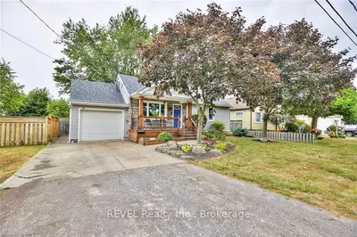 195 KNOLL Street, Port Colborne, ON L3K 5B4