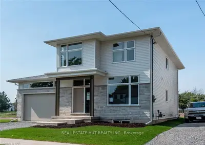 54 SAINT GEORGE Street, Welland, ON L3C 5N2