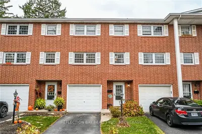 91 LIVINGSTON Avenue 12, Grimsby, ON L3M 1L4