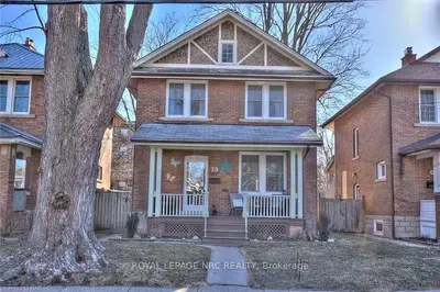 29 Fielden Avenue, Port Colborne, ON L3R 4S8