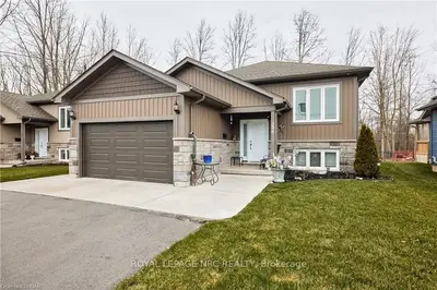 296 Martin Street, Welland, ON L3C 7L5