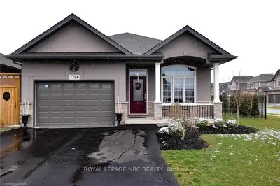 7796 PENDER Street, Niagara Falls, ON L2G 0H3