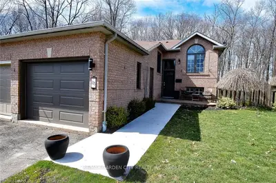 115 JACKSON Court W, Welland, ON L3C 7G2