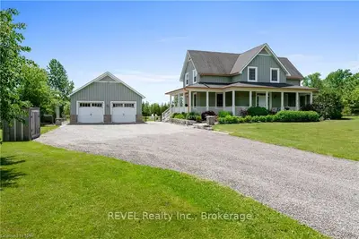 4050 SIXTEEN Road, West Lincoln, ON L0R 1Y0