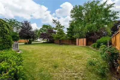 4024 Hixon Street, Lincoln, On L0r 1b7
