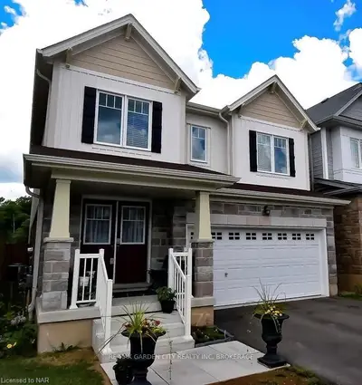 7723 Shadbush Lane, Niagara Falls, ON L2H 3R3