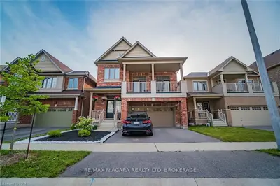 7823 JUNEBERRY Drive, Niagara Falls, ON L2H 0N1