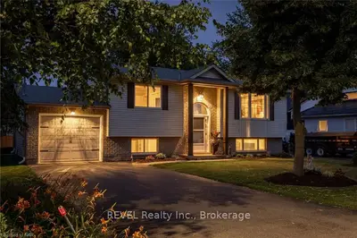 44 Maple Leaf Avenue S, Fort Erie, ON L0S 1N0