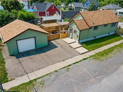 50 OAKWOOD Street, Port Colborne, ON L3K 5E9