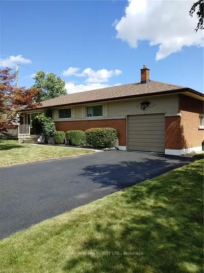 614 SUGARLOAF Street, Port Colborne, ON L3K 2R3