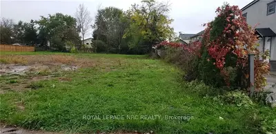 7944 WOODBINE (PART 2) Street, Niagara Falls, ON L2H 1C6