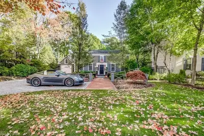 284 DORCHESTER Street, Niagara-on-the-Lake, ON L0S 1J0