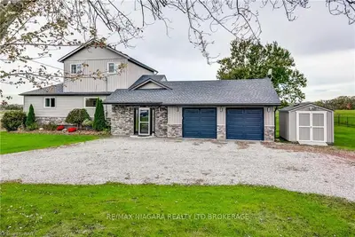 930 CHIPPAWA Road, Port Colborne, ON L3K 5V5