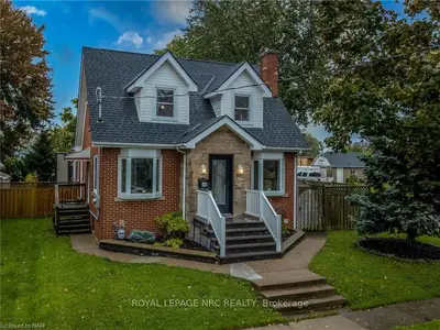 129 GRASSIE Avenue, Port Colborne, ON L3K 2A2
