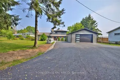 618 LAKESHORE Road E, Port Colborne, ON L3K 5V3