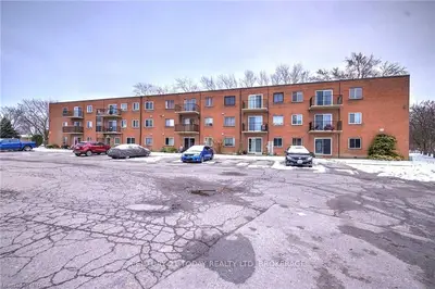 456 CARLTON Street 25, St. Catharines, ON L2M 4X1