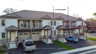 49 YORK Street, Welland, ON L3B 4A8