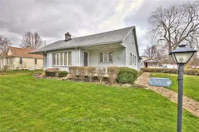 360 CHERRY HILL Boulevard S, Fort Erie, ON L0S 1B0