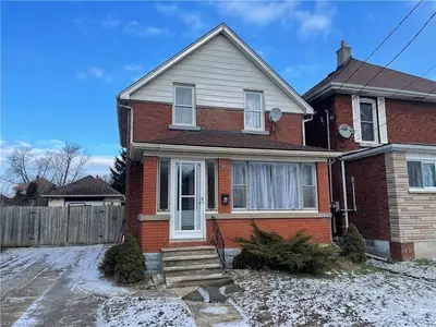88 PARK Street, Welland, ON L3B 4M5