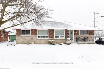 81 AFTON Avenue, Welland, ON L3B 1V7