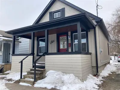 6 HETHERINGTON Street, St. Catharines, ON L2R 2G5