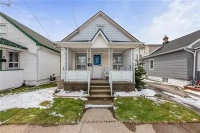 65 COZY Street, Welland, ON L3B 4G9