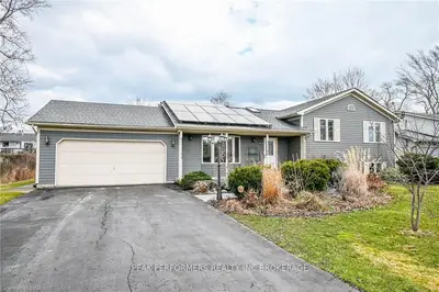 42 MAPLE LEAF Avenue S, Fort Erie, ON L0S 1N0