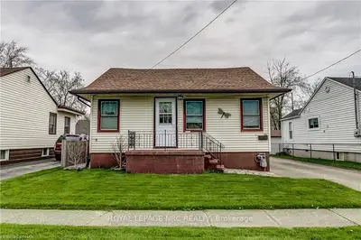 183 IDYLEWYLDE Street, Fort Erie, ON L2A 2L4