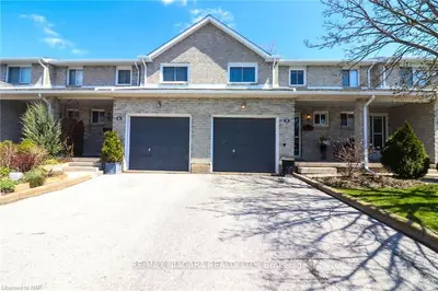 125 WOODLAWN Road 5, Welland, ON L3C 7B5