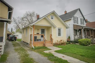 147 CHURCH Street W, Welland, ON L3C 4P1