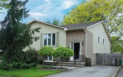 8333 MUNDARE Crescent, Niagara Falls, ON L2G 7M6