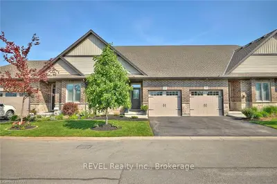 9528 UNIT #18 HENDERSHOT Boulevard 18, Niagara Falls, ON L2H 0G6