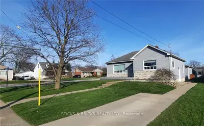 4048 WELLINGTON Street, Niagara Falls, ON L2G 6L7
